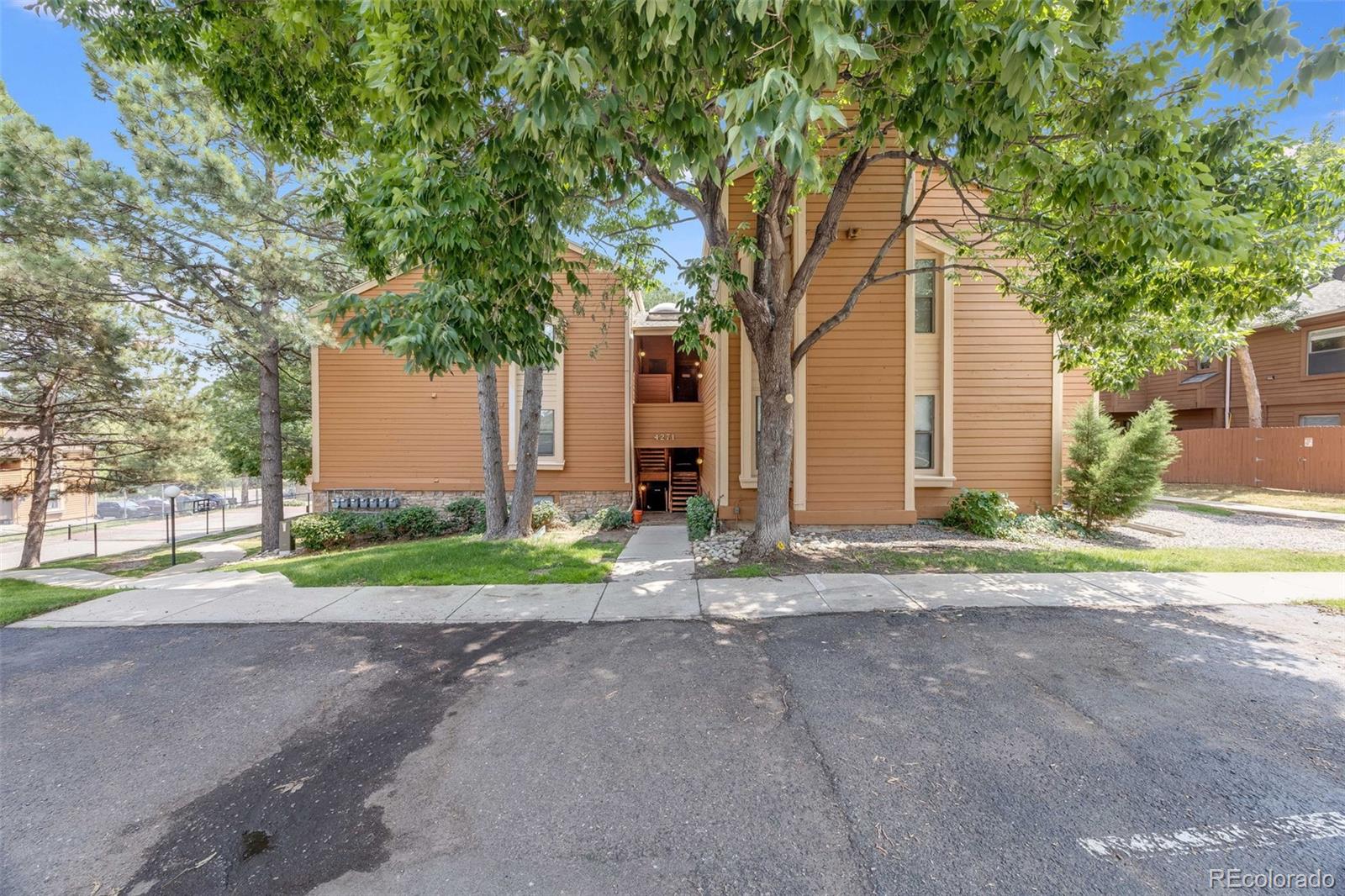 MLS Image #0 for 4271 s salida way,aurora, Colorado