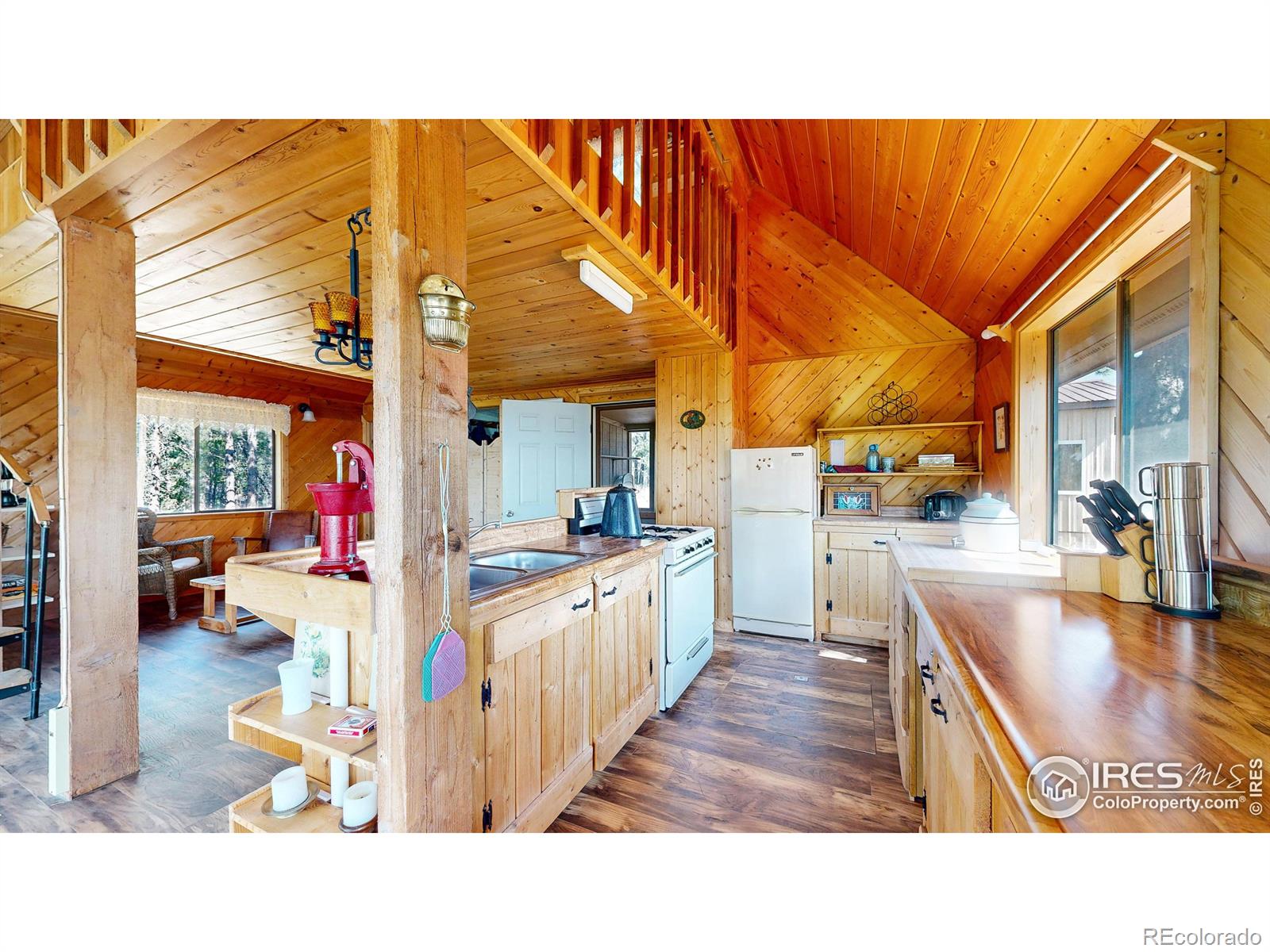 MLS Image #12 for 76  cairn court,drake, Colorado