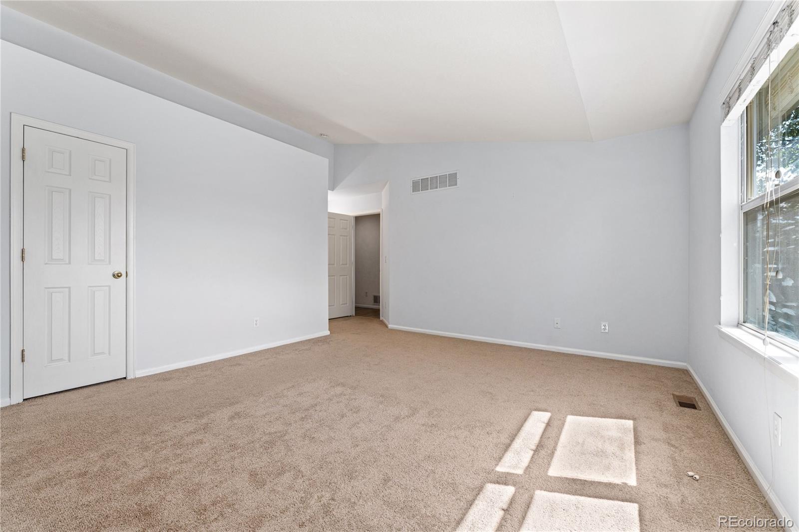 MLS Image #22 for 9612 e arkansas place,denver, Colorado