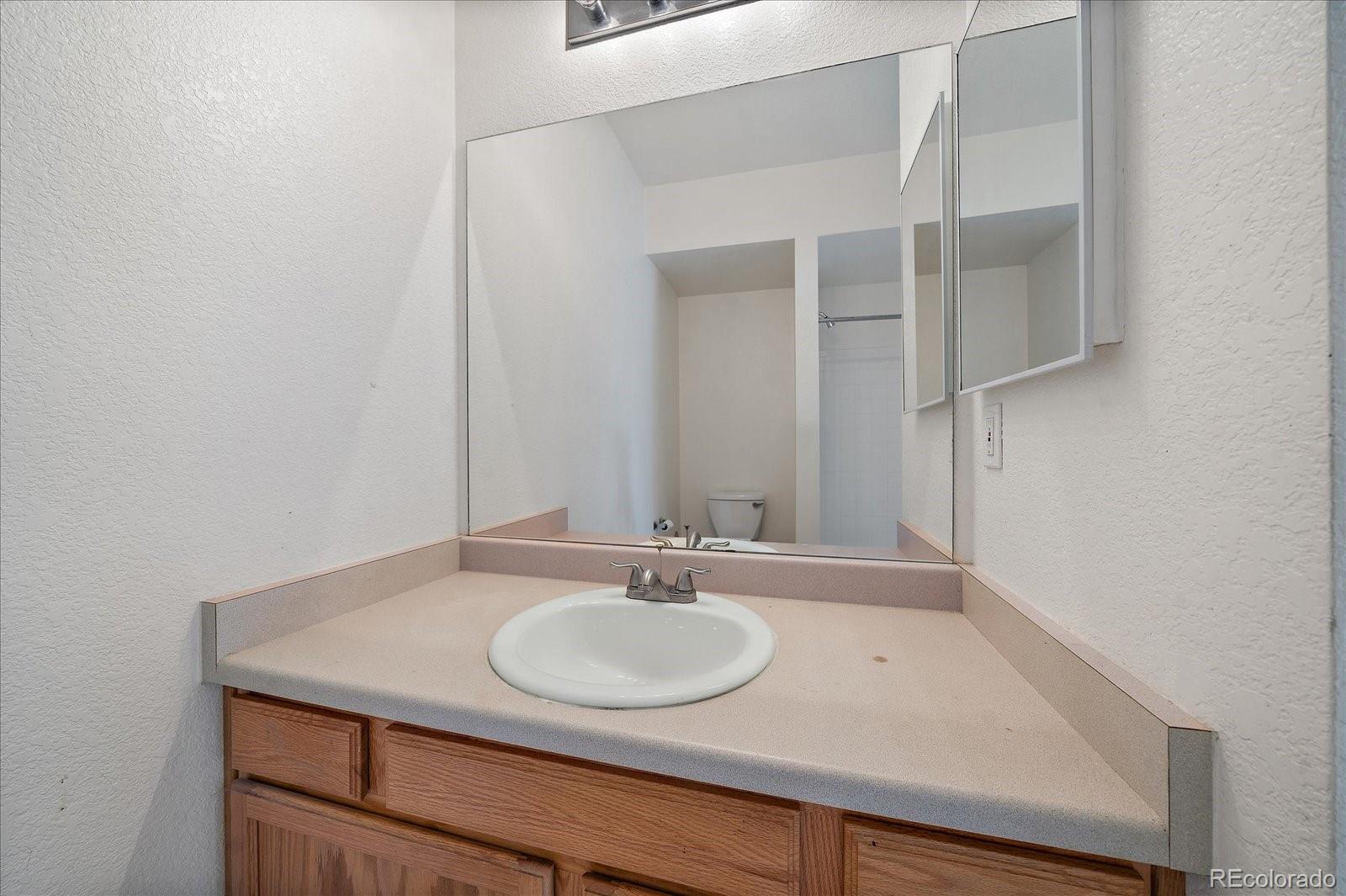 MLS Image #14 for 913 s zeno way,aurora, Colorado