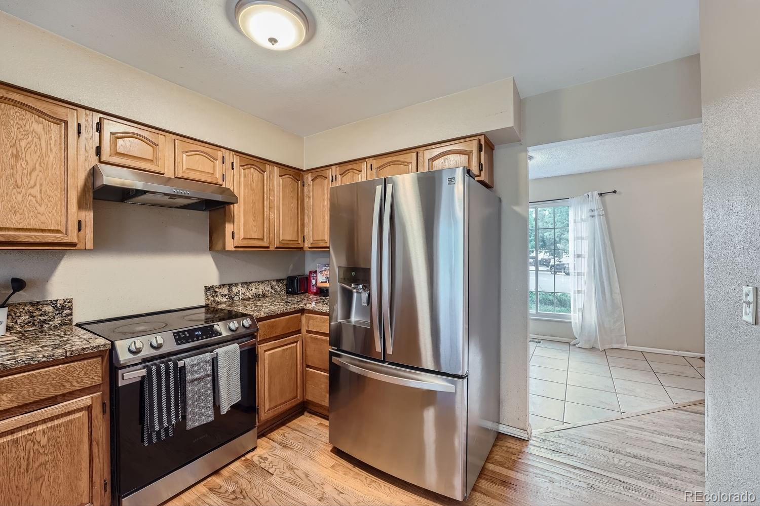 MLS Image #10 for 1099 s naples way,aurora, Colorado