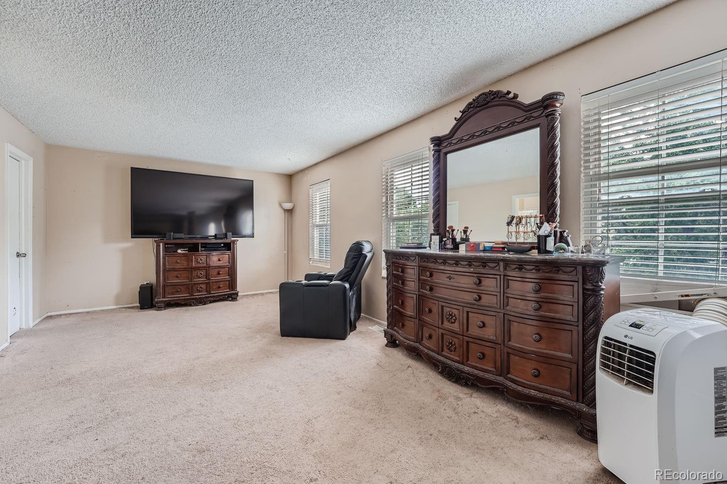 MLS Image #18 for 1099 s naples way,aurora, Colorado