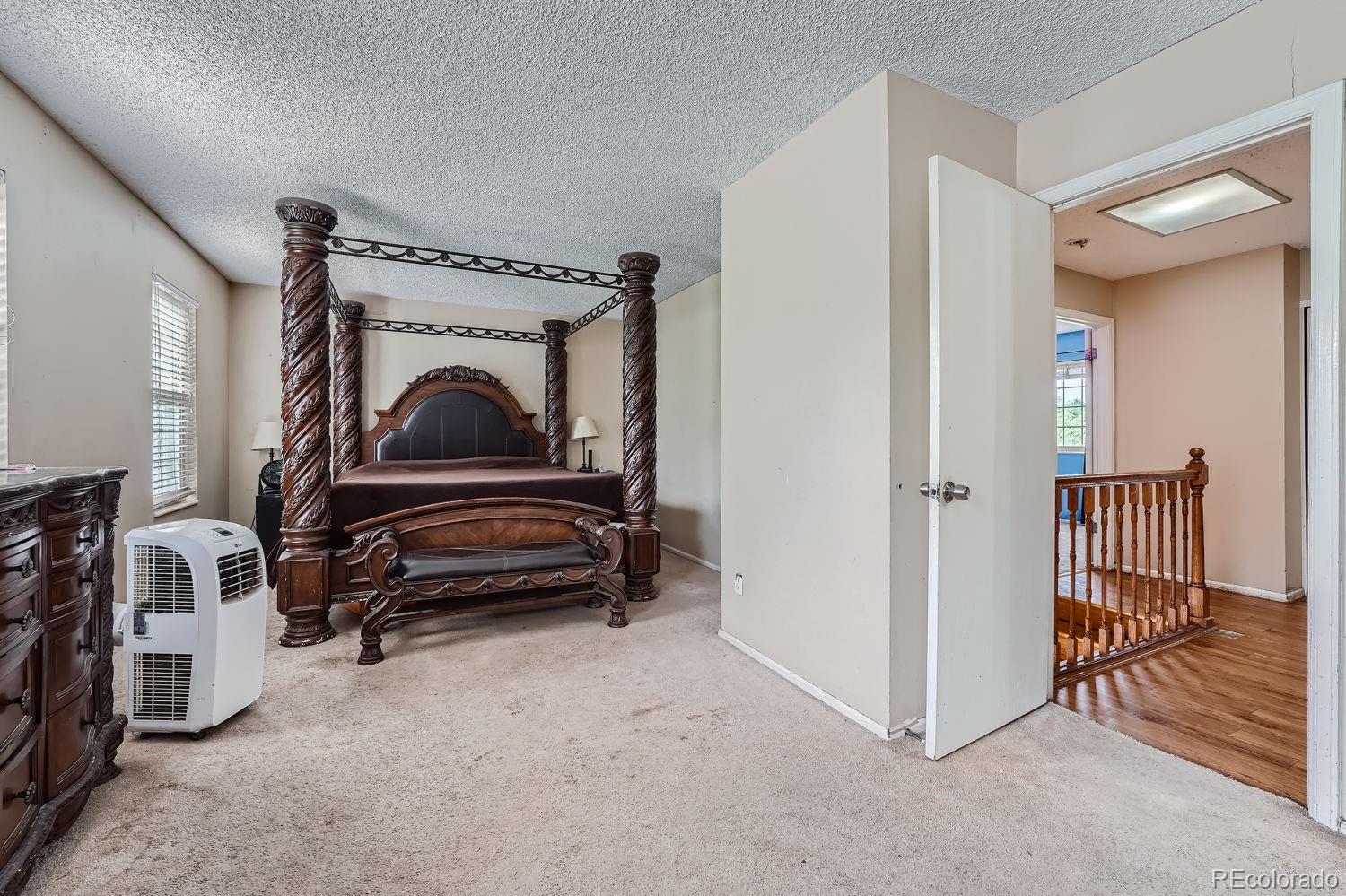 MLS Image #2 for 1099 s naples way,aurora, Colorado