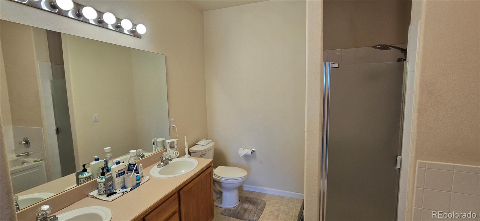 MLS Image #15 for 15555 e 40th avenue,denver, Colorado