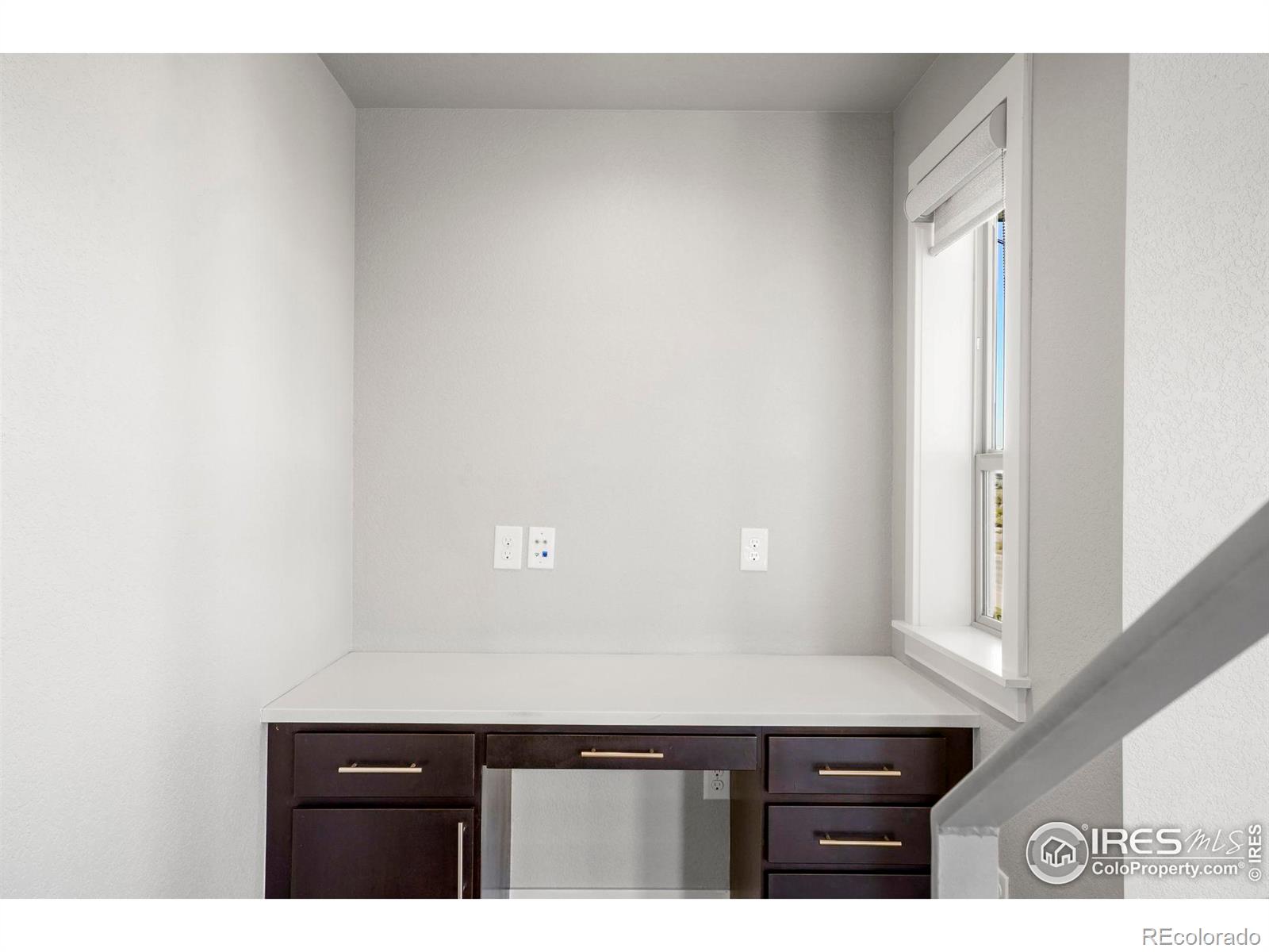 MLS Image #13 for 9094 e 49th place,denver, Colorado