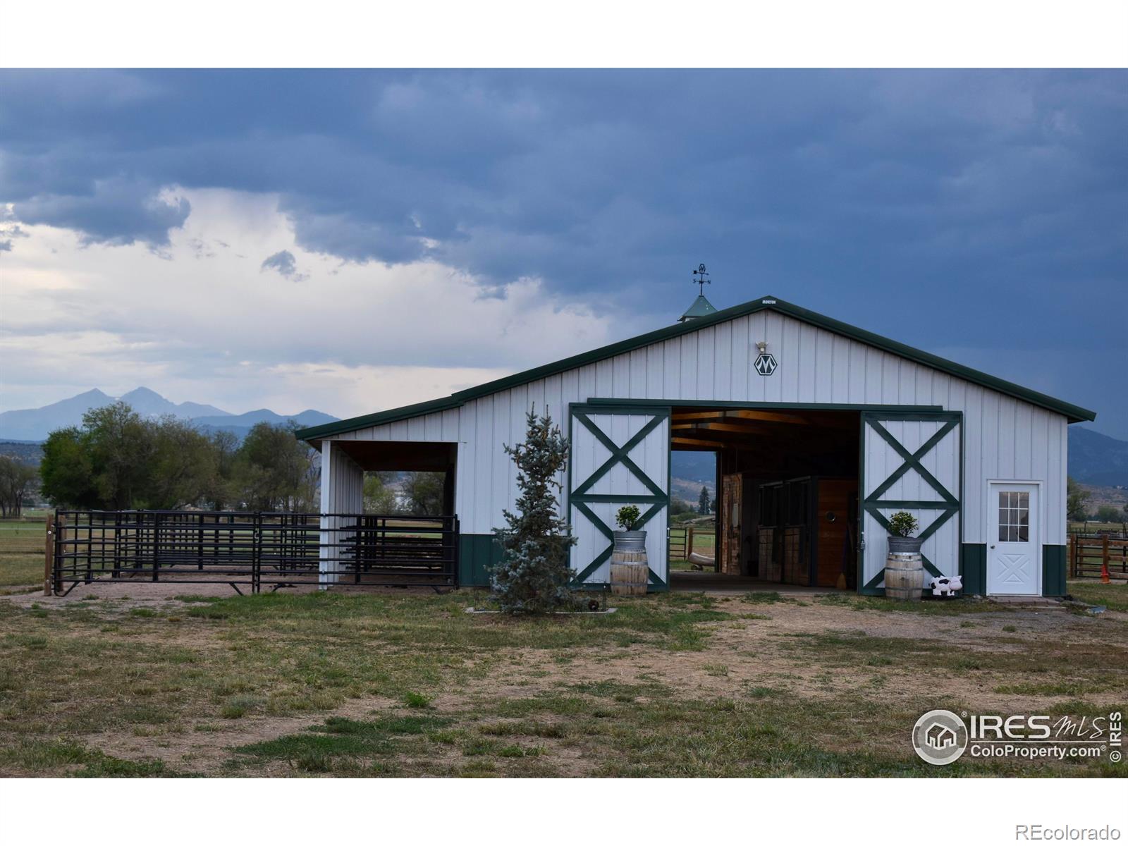 MLS Image #33 for 560  talons reach run,berthoud, Colorado