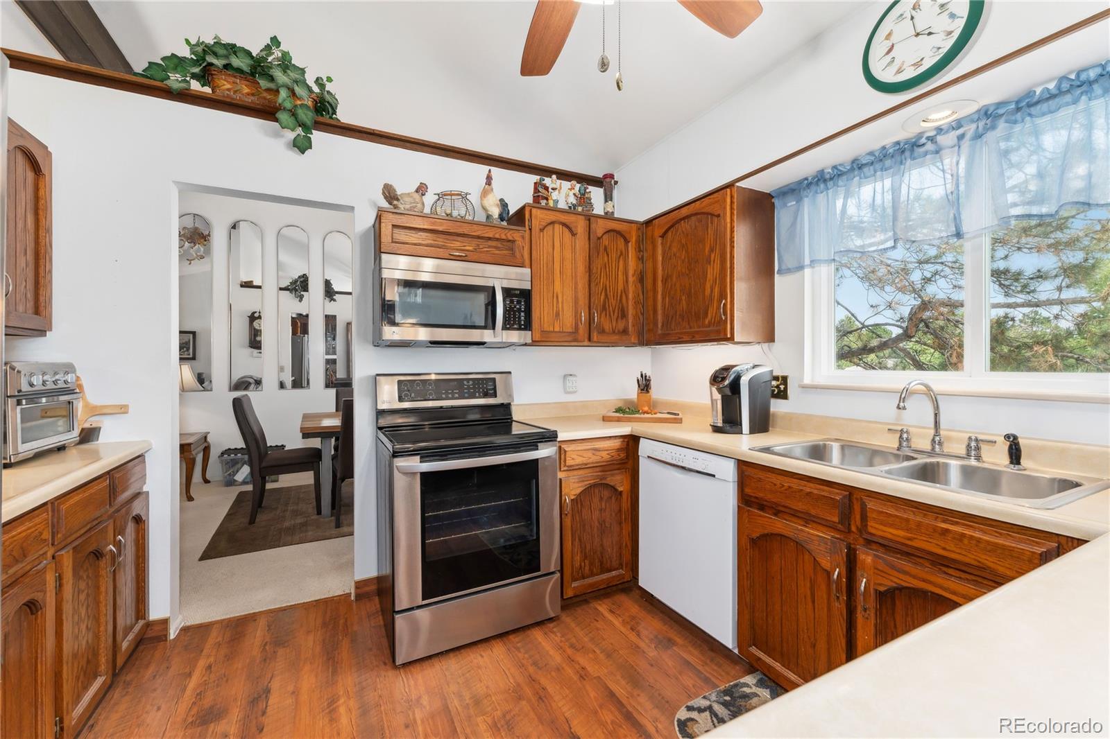 MLS Image #7 for 3612 s waco way,aurora, Colorado