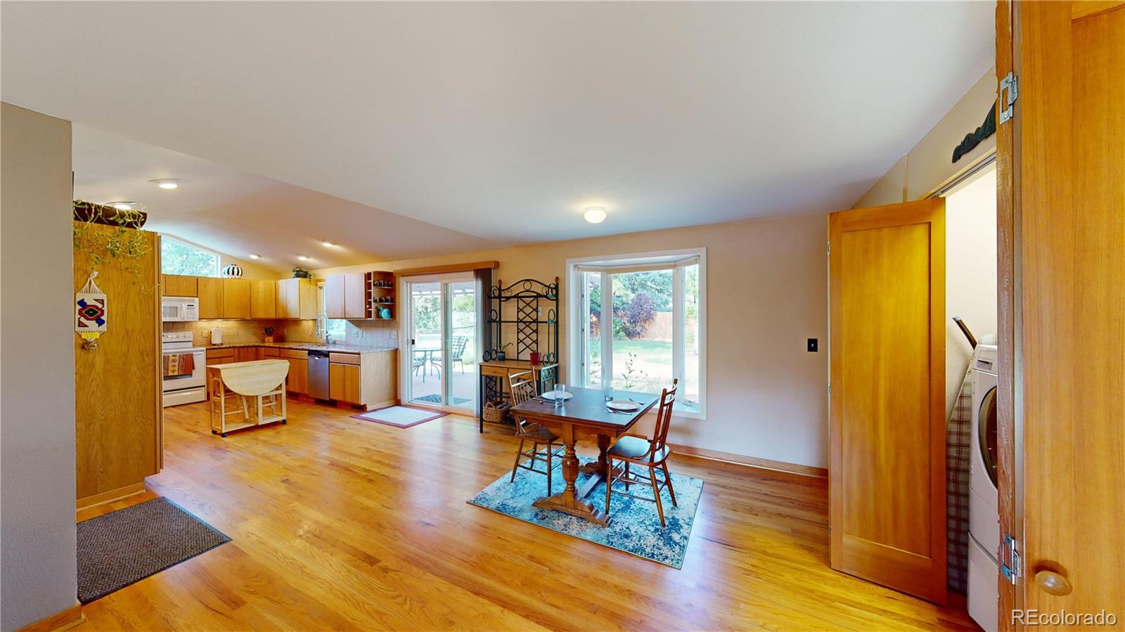 MLS Image #6 for 3061 s fulton court,denver, Colorado