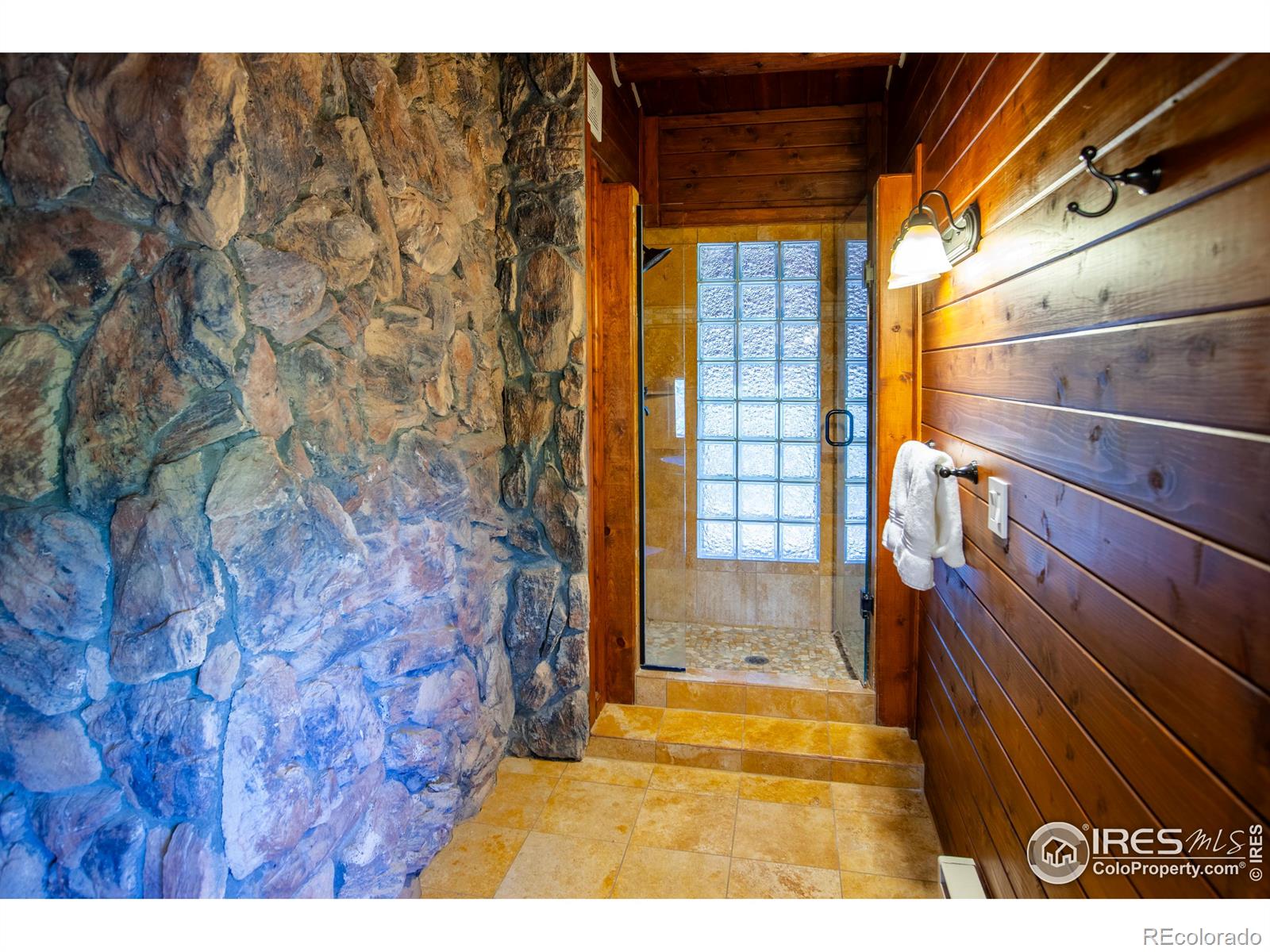 MLS Image #19 for 240  leons place,lyons, Colorado