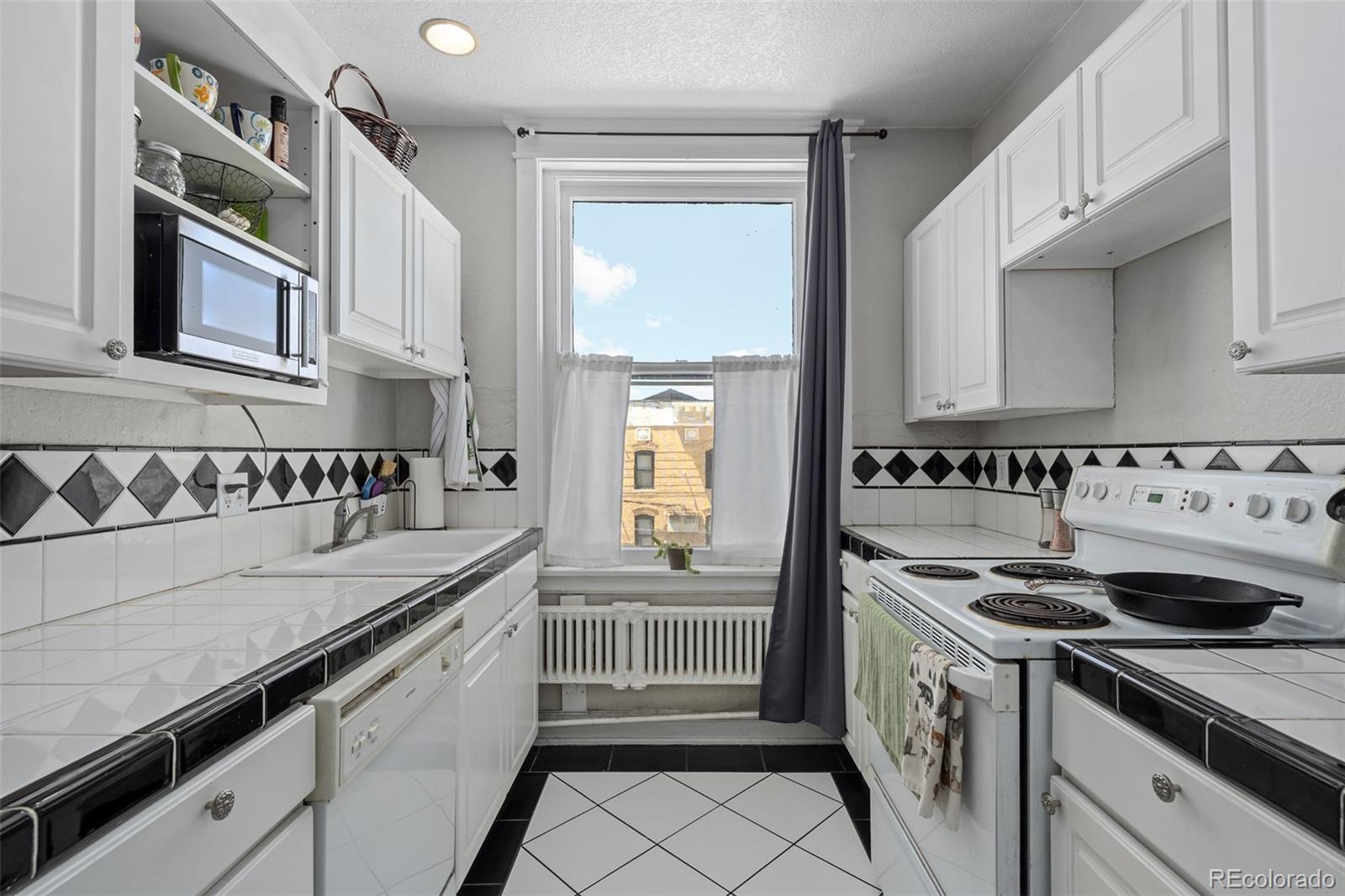 MLS Image #9 for 1475 n humboldt street,denver, Colorado