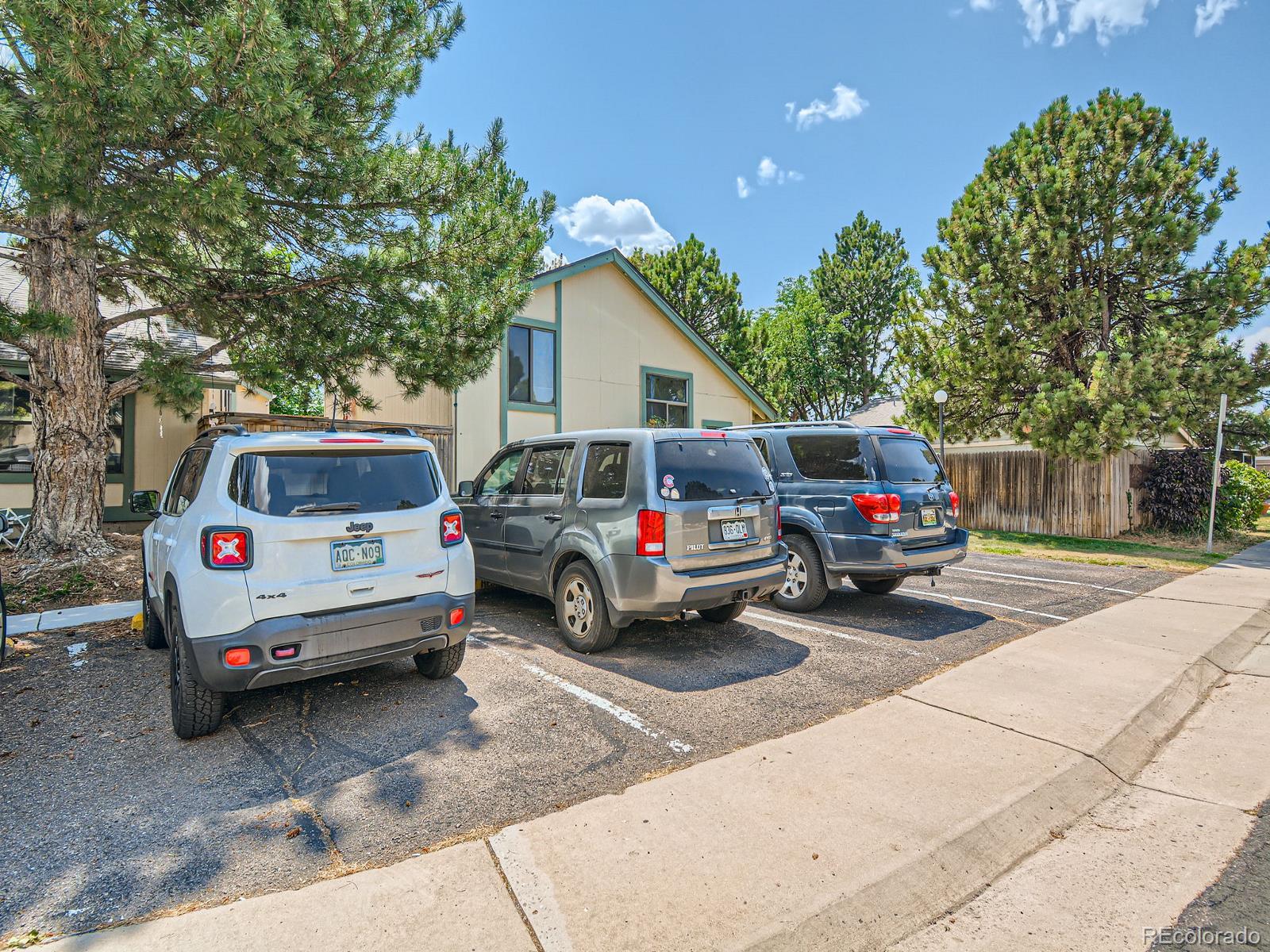 MLS Image #10 for 3671 s danube circle,aurora, Colorado