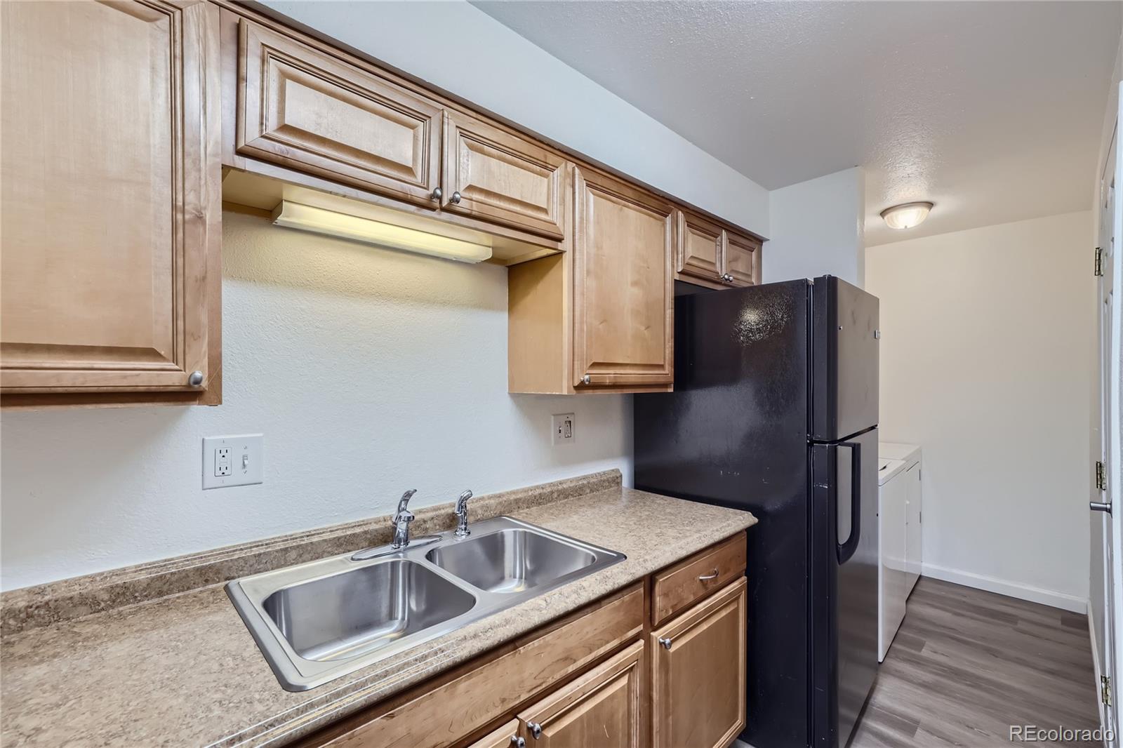 MLS Image #7 for 62  newark street,aurora, Colorado