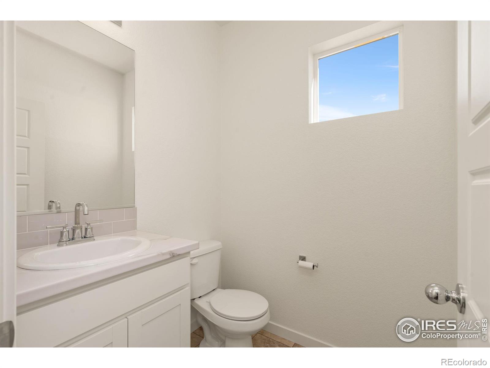 MLS Image #6 for 3621  moab court,evans, Colorado