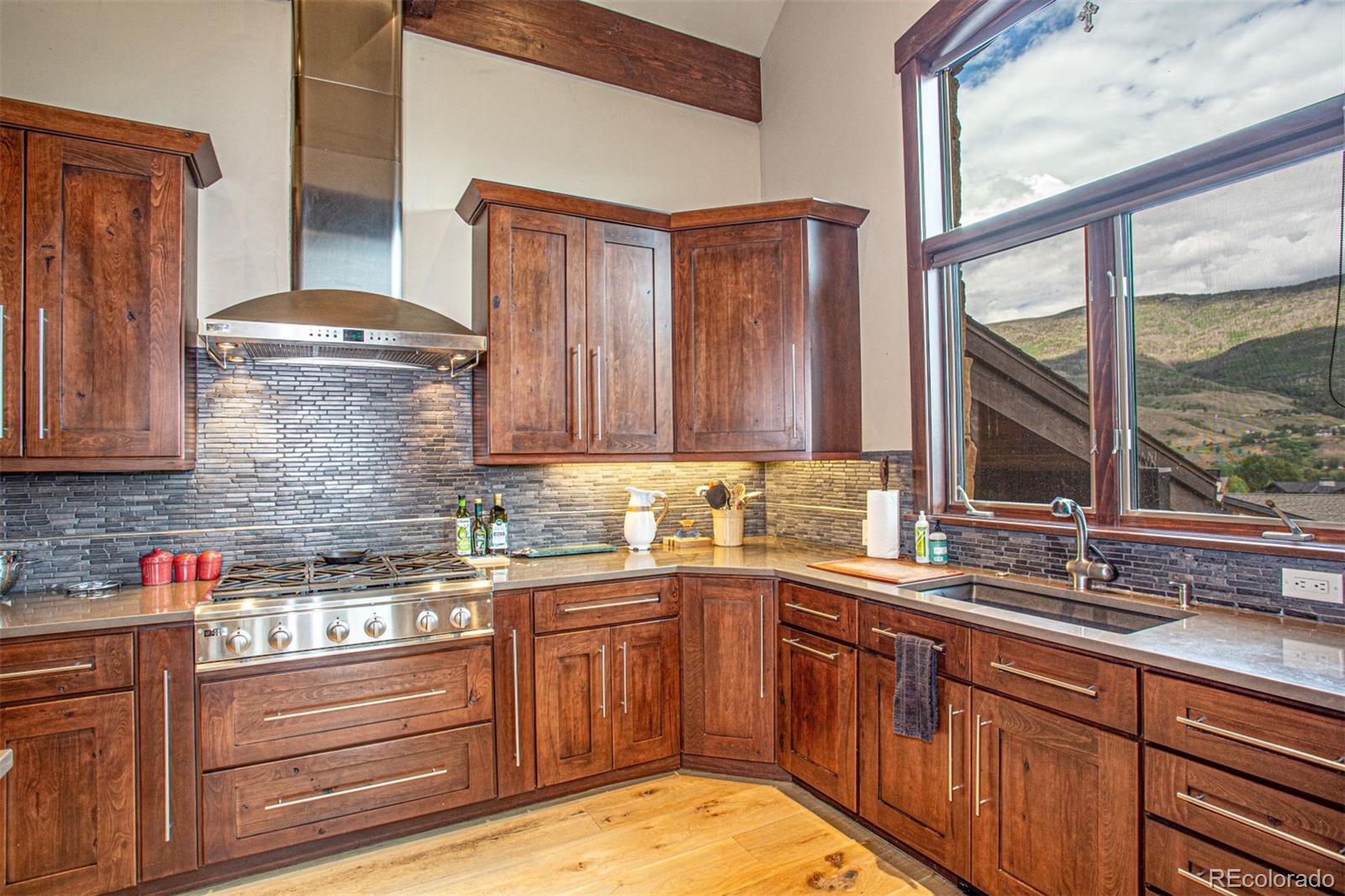 MLS Image #9 for 2801  honors court,silverthorne, Colorado