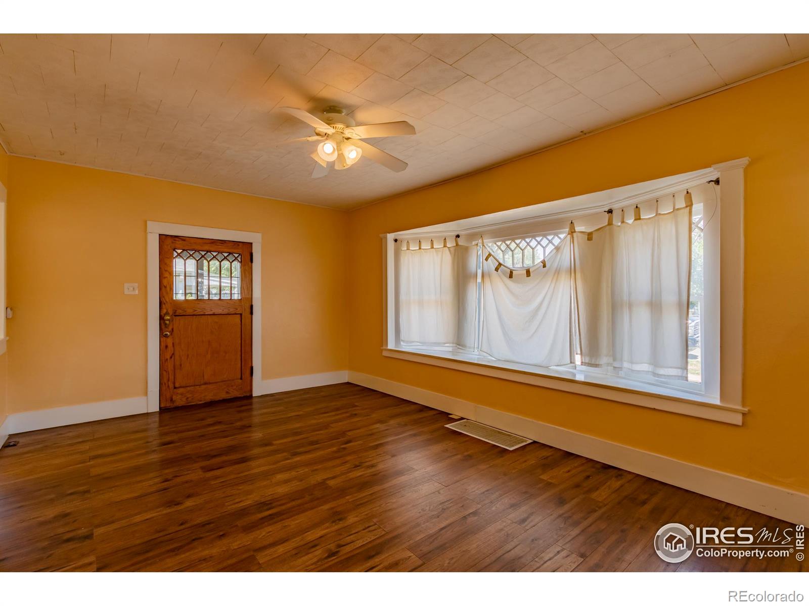 MLS Image #4 for 1315  chester street,aurora, Colorado