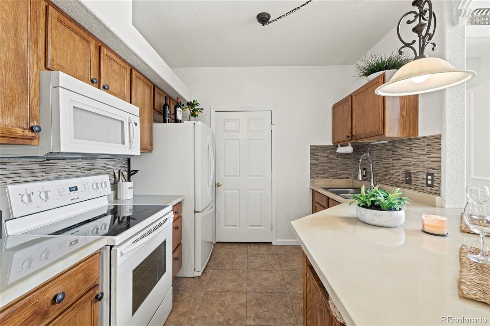 MLS Image #6 for 19019 e warren drive h201,aurora, Colorado