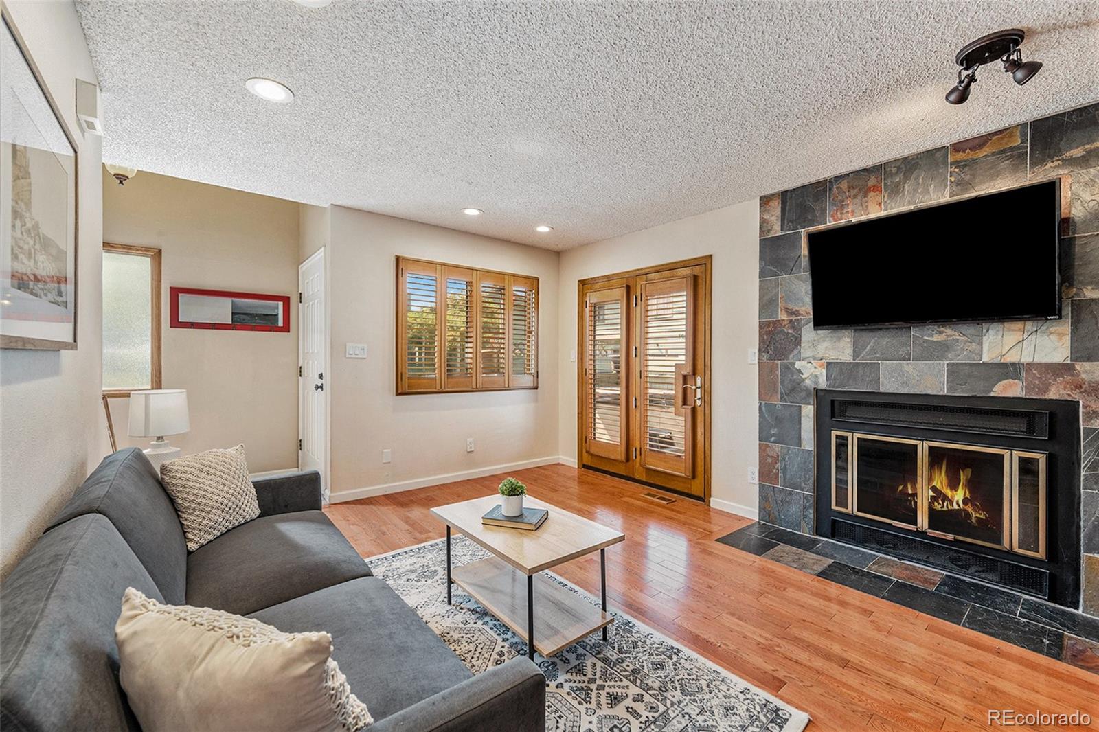 MLS Image #5 for 10210 w jewell avenue,lakewood, Colorado