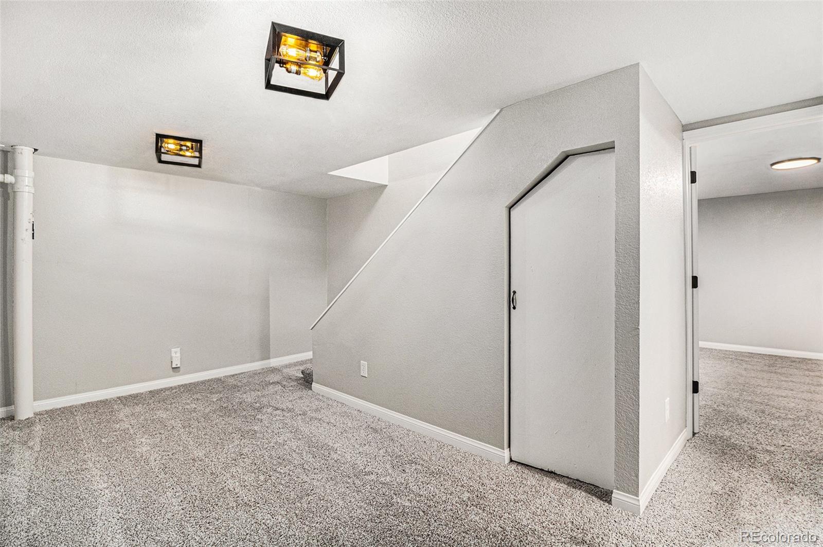 MLS Image #17 for 3225  krameria street,denver, Colorado