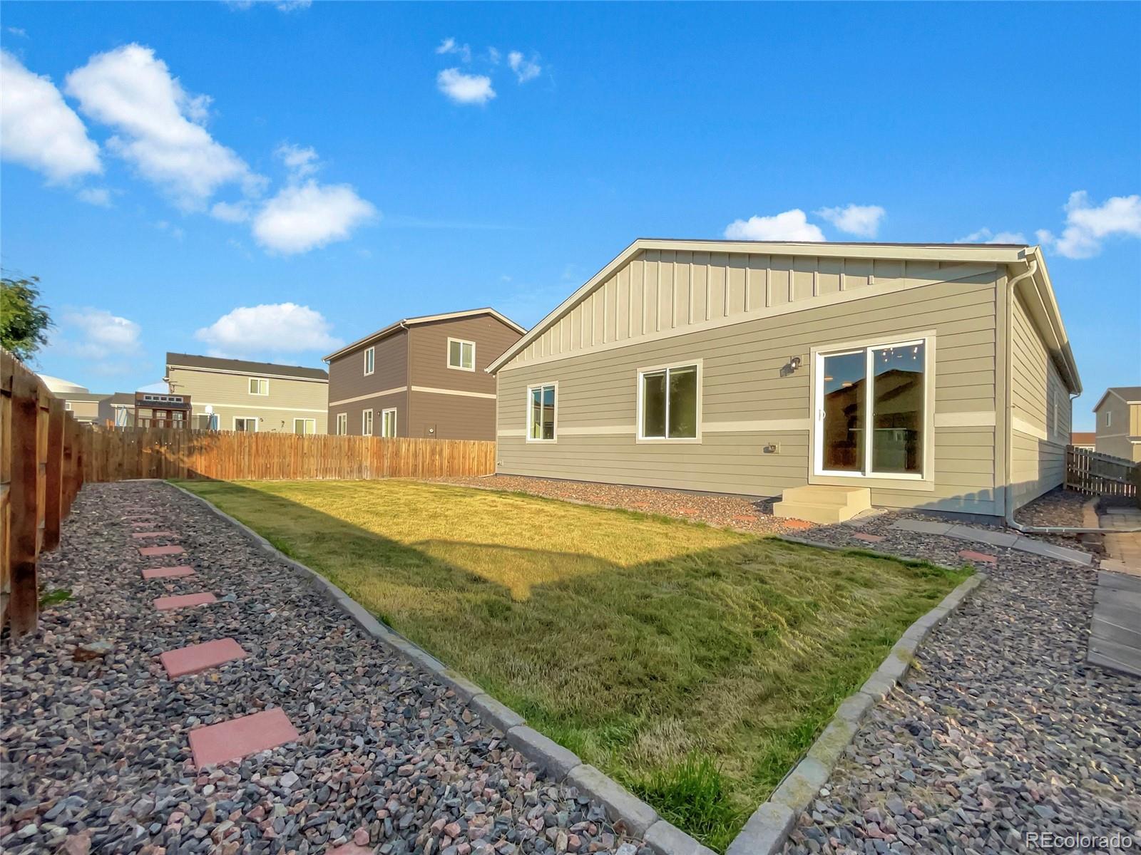 MLS Image #28 for 2363  horse shoe circle,fort lupton, Colorado