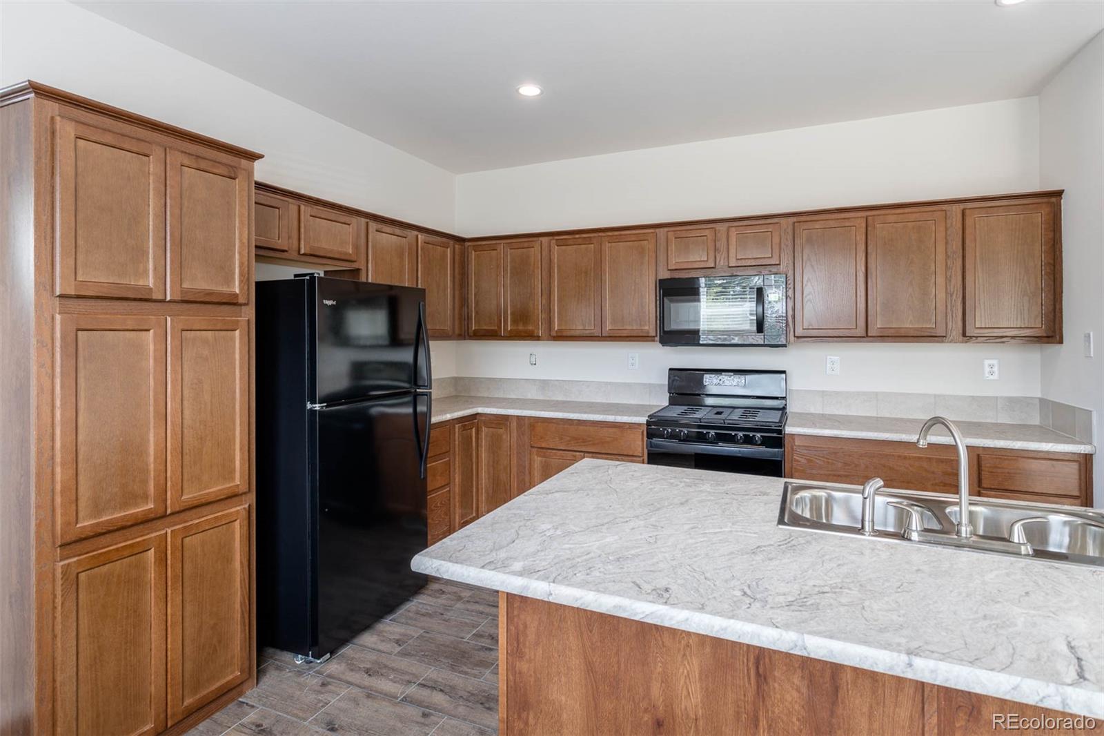 MLS Image #7 for 2381 n elmira street,aurora, Colorado