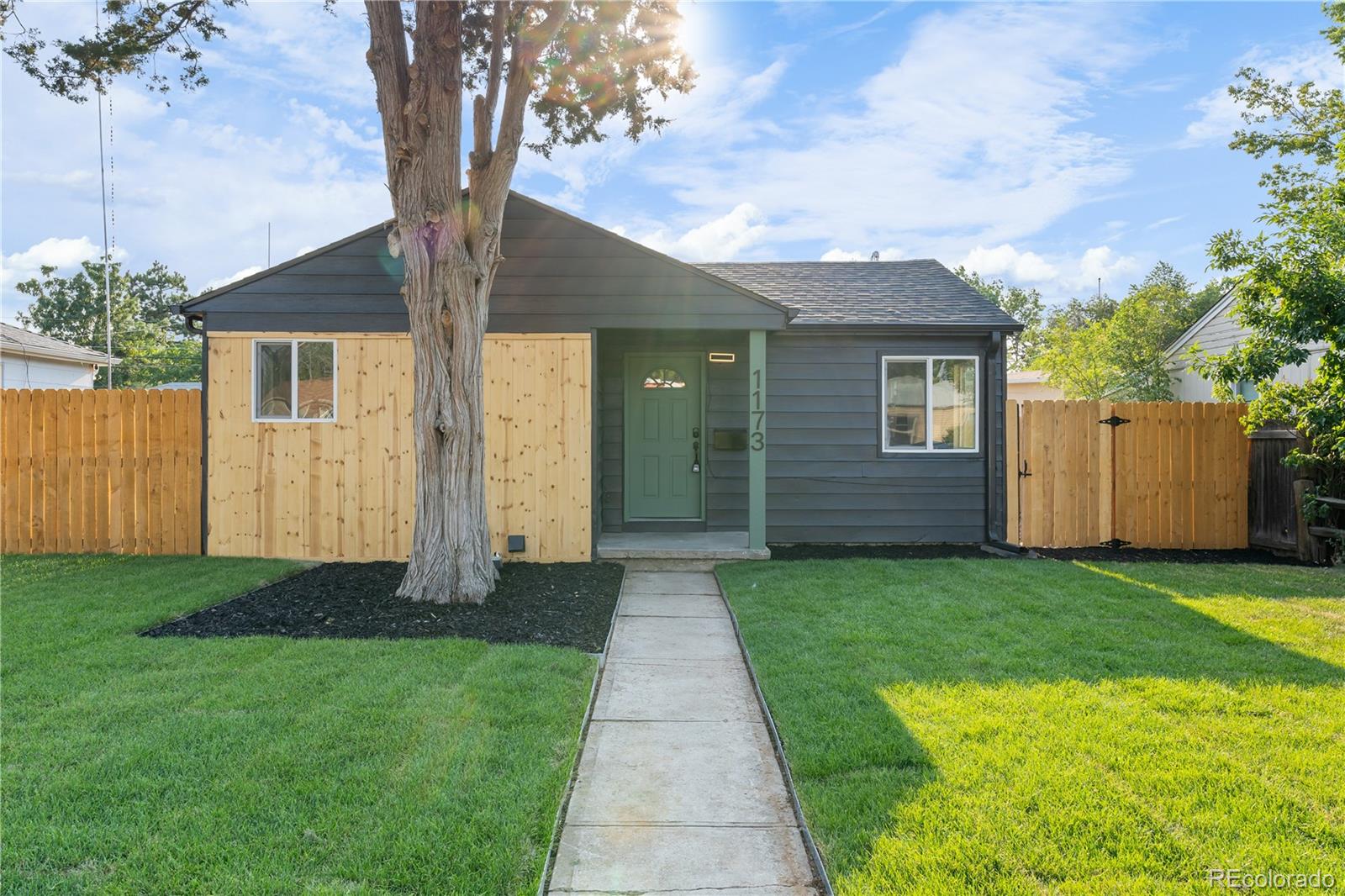 MLS Image #14 for 1173  newark street,aurora, Colorado