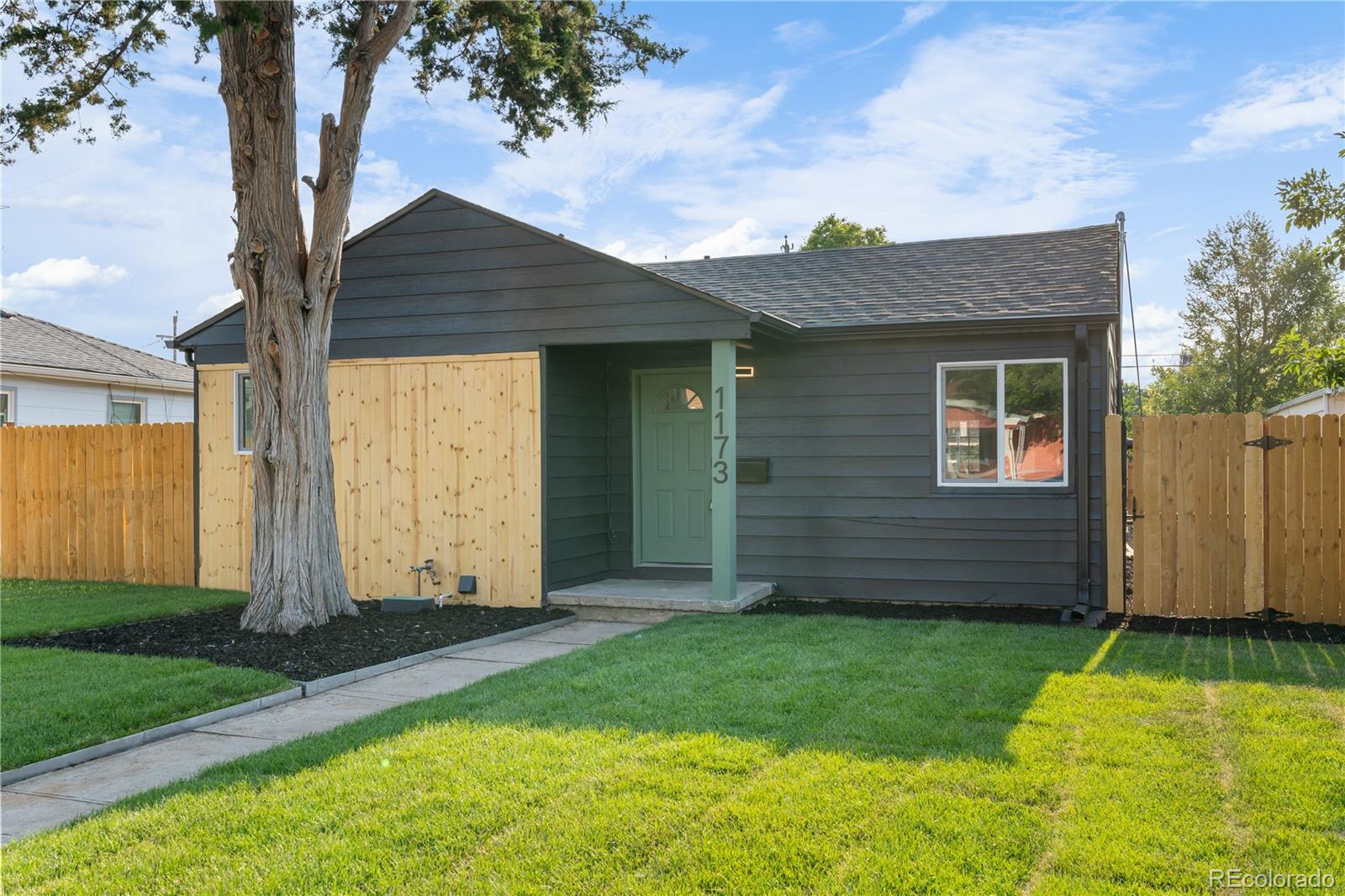 MLS Image #15 for 1173  newark street,aurora, Colorado