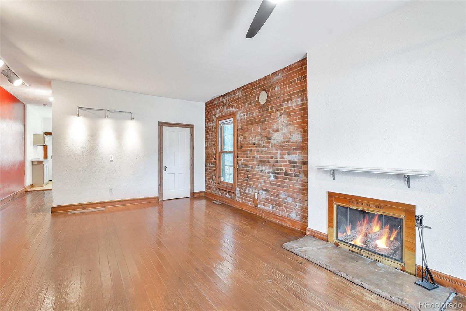 MLS Image #2 for 532 w 5th avenue,denver, Colorado