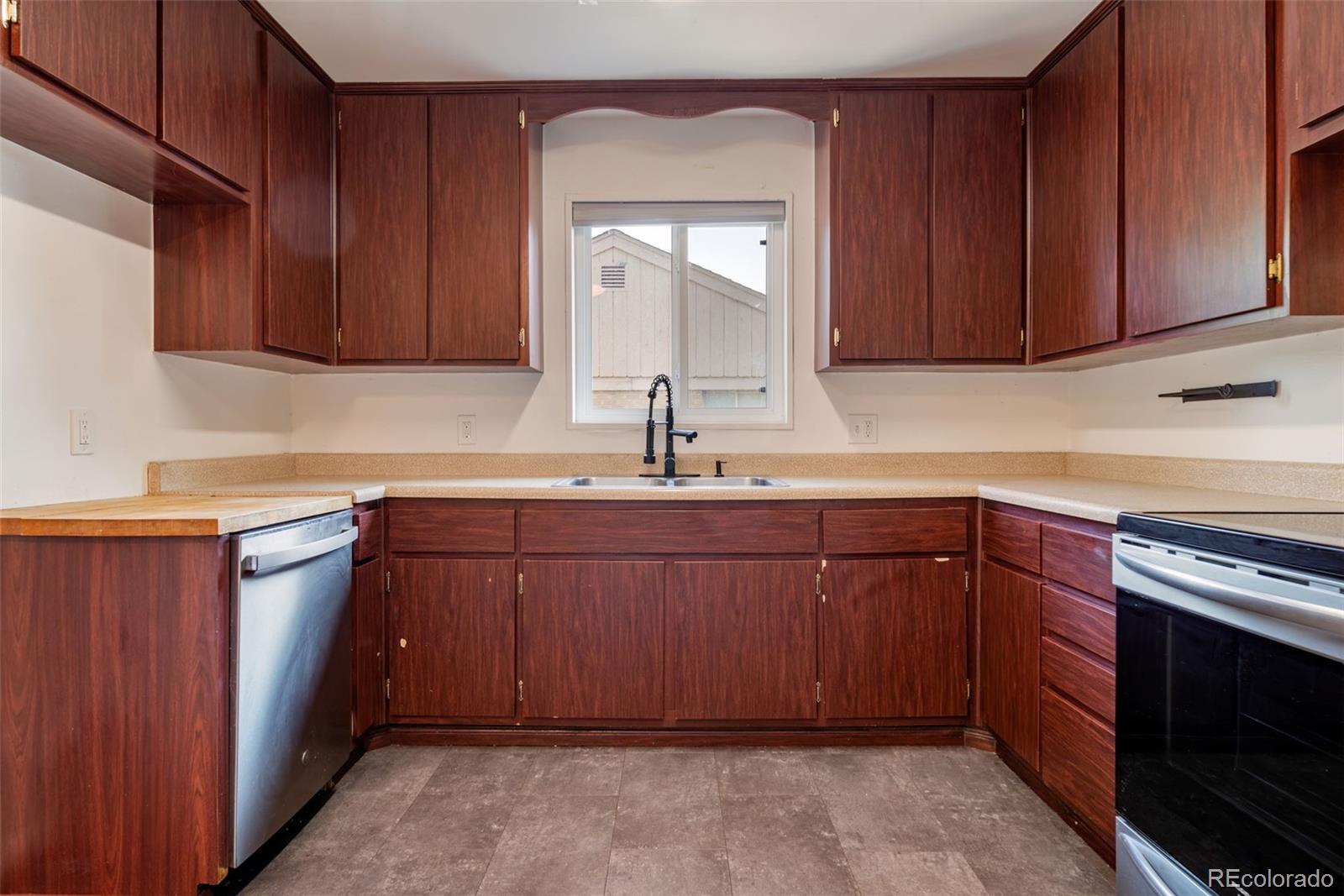 MLS Image #12 for 7703  raritan street,denver, Colorado