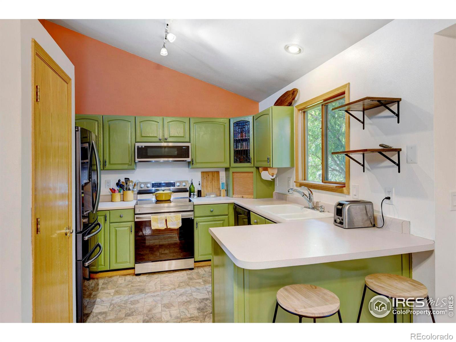 MLS Image #10 for 819  quail run,fort collins, Colorado