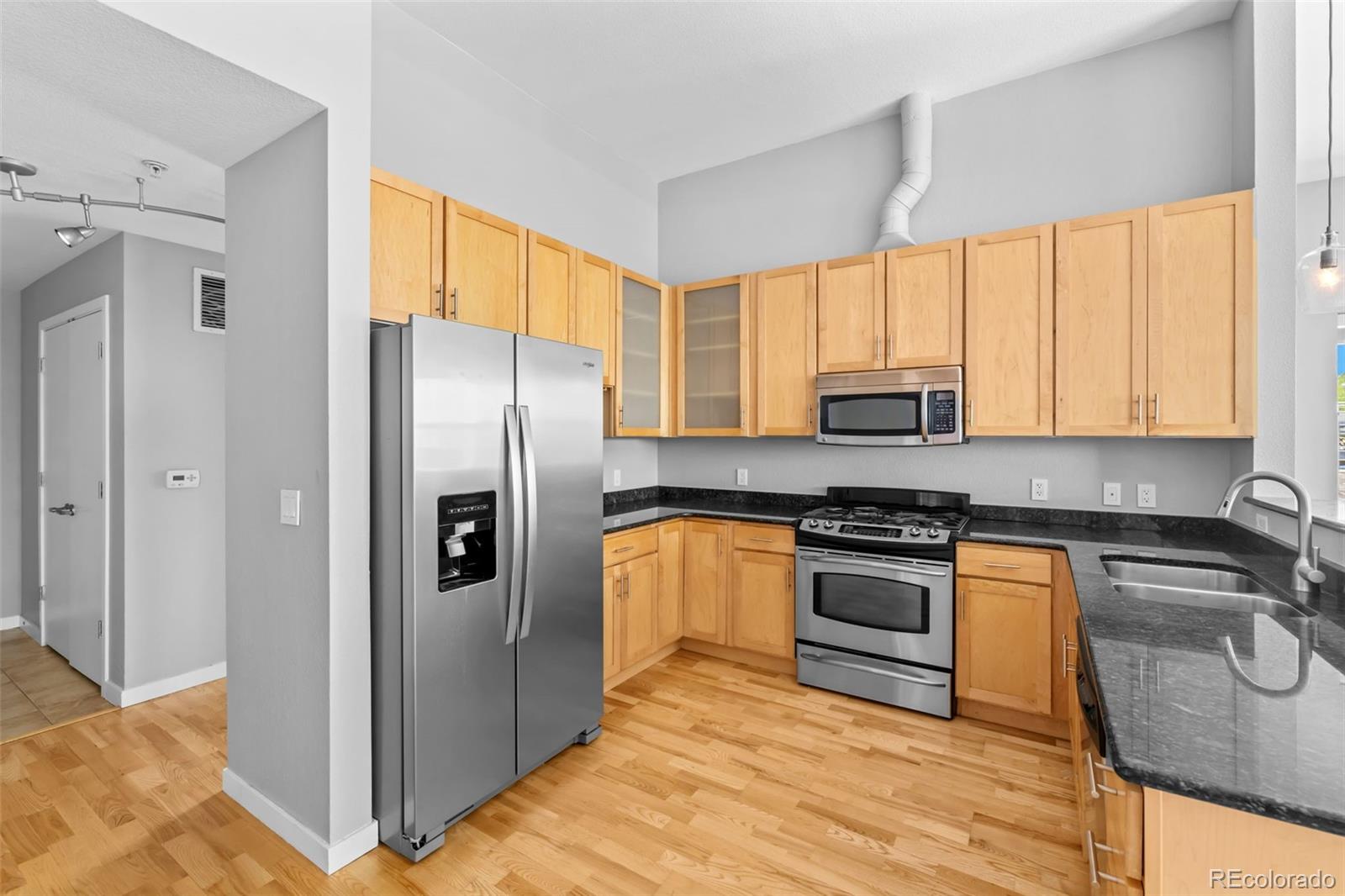 MLS Image #9 for 1555  central street,denver, Colorado