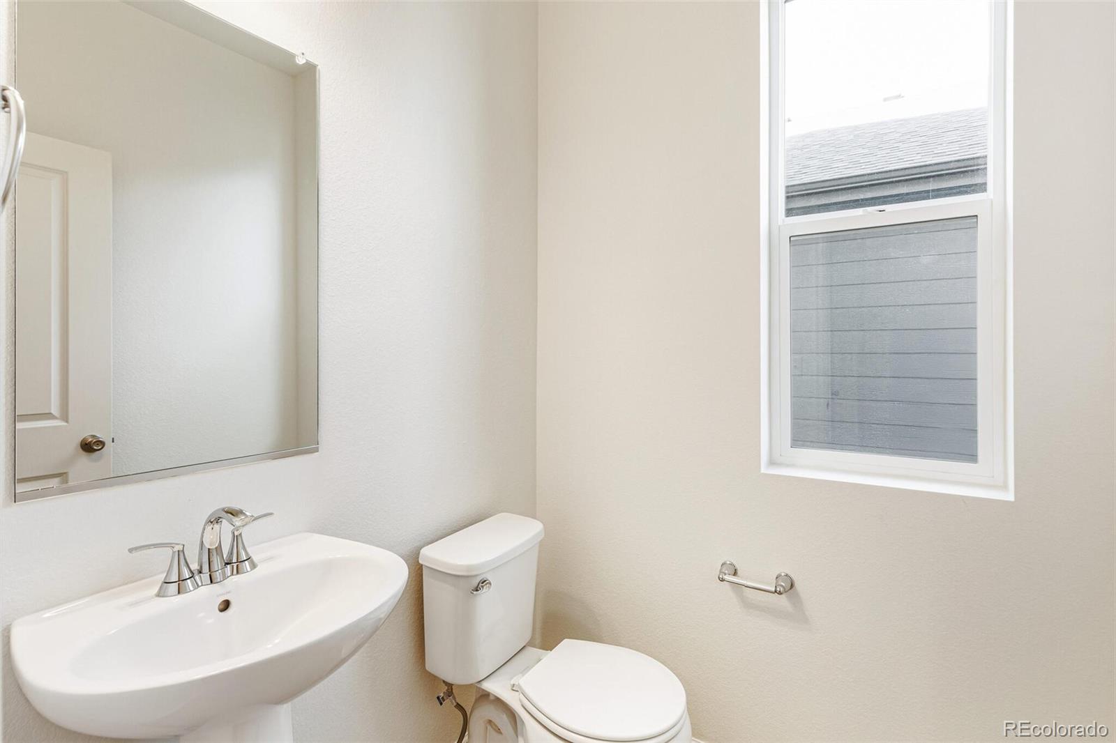 MLS Image #20 for 13352 e 110th way,commerce city, Colorado
