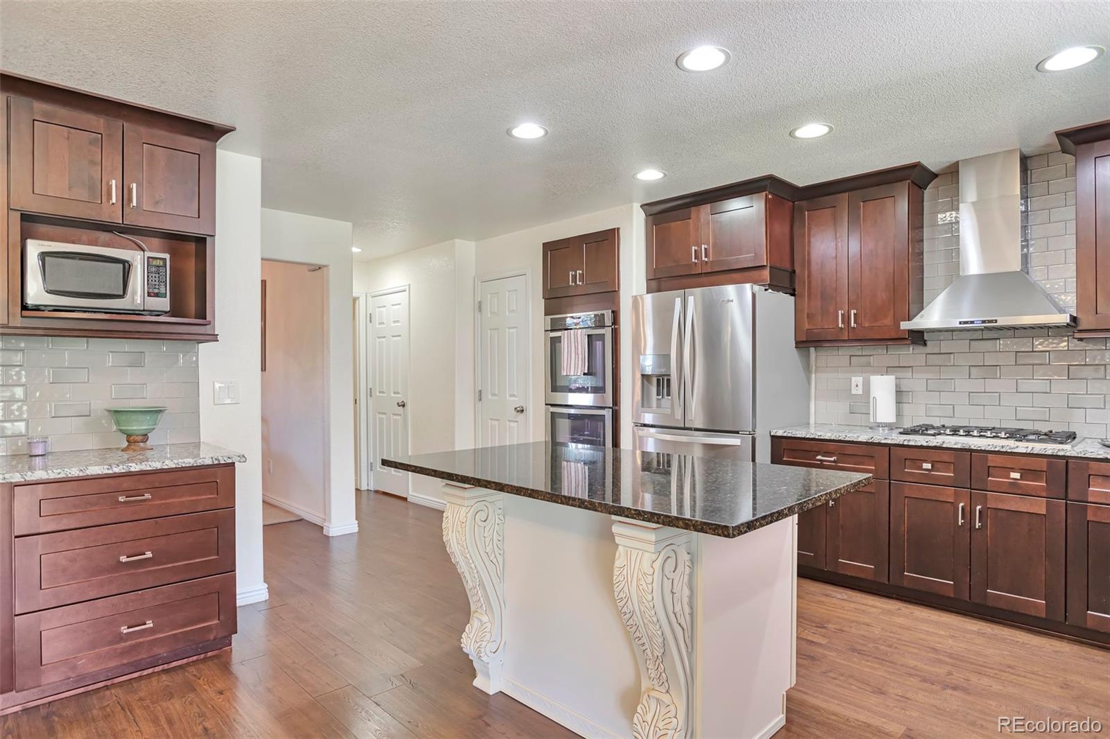 MLS Image #8 for 5215 s riviera circle,aurora, Colorado