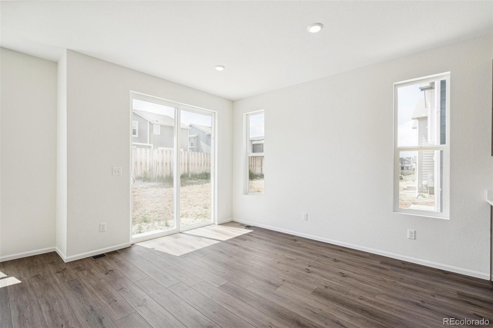 MLS Image #11 for 13392 e 110th way,commerce city, Colorado