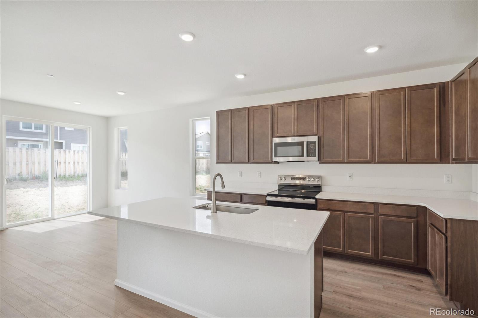 MLS Image #18 for 13392 e 110th way,commerce city, Colorado