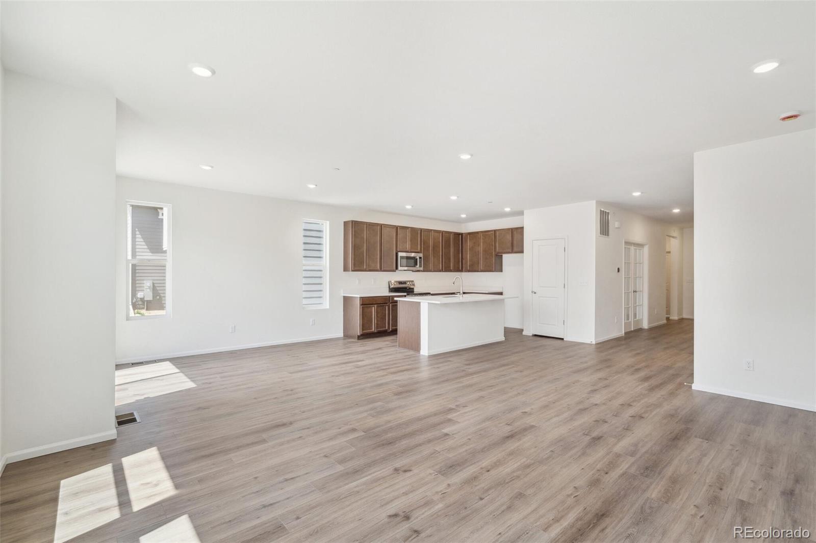 MLS Image #6 for 13392 e 110th way,commerce city, Colorado