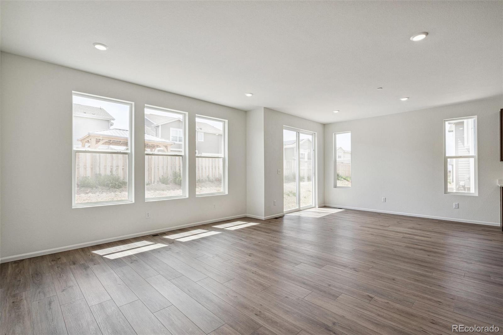 MLS Image #9 for 13392 e 110th way,commerce city, Colorado