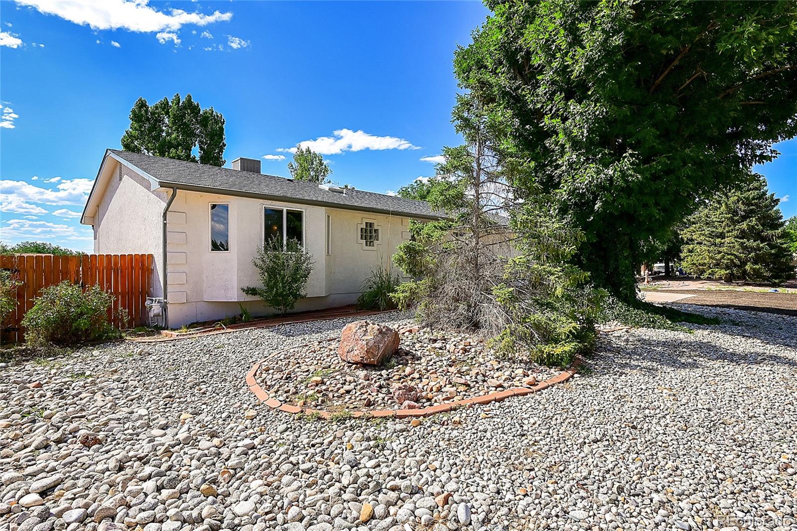 MLS Image #2 for 197 s circle drive,pueblo west, Colorado