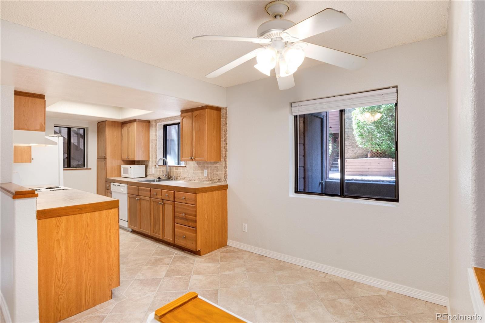 MLS Image #18 for 4661 s decatur street 102,englewood, Colorado