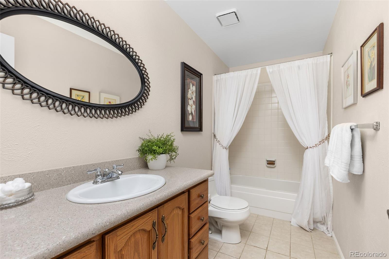 MLS Image #21 for 12489 e harvard drive,aurora, Colorado