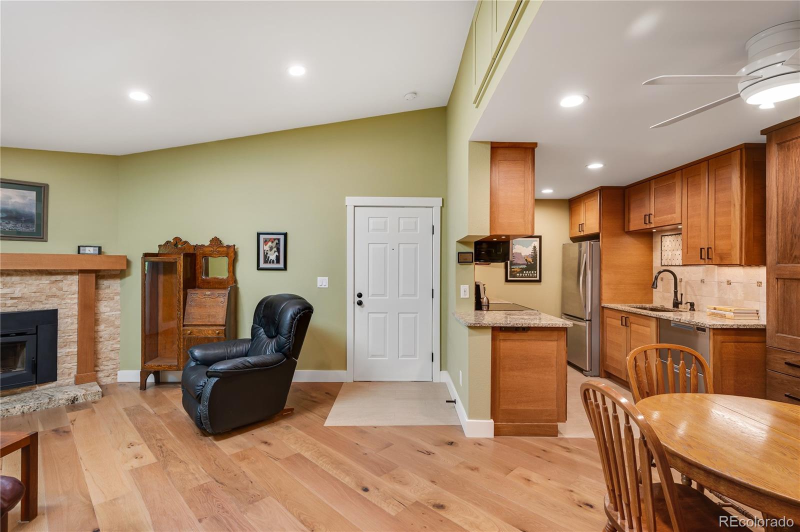 MLS Image #5 for 8225  fairmount drive 10-203,denver, Colorado