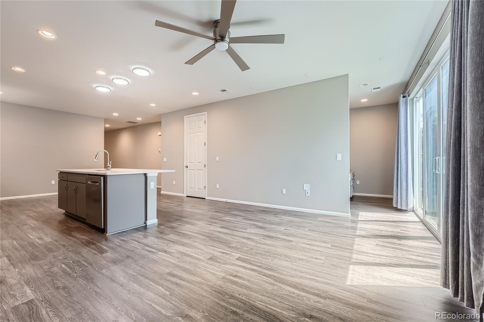 MLS Image #8 for 4637 s nepal way,aurora, Colorado