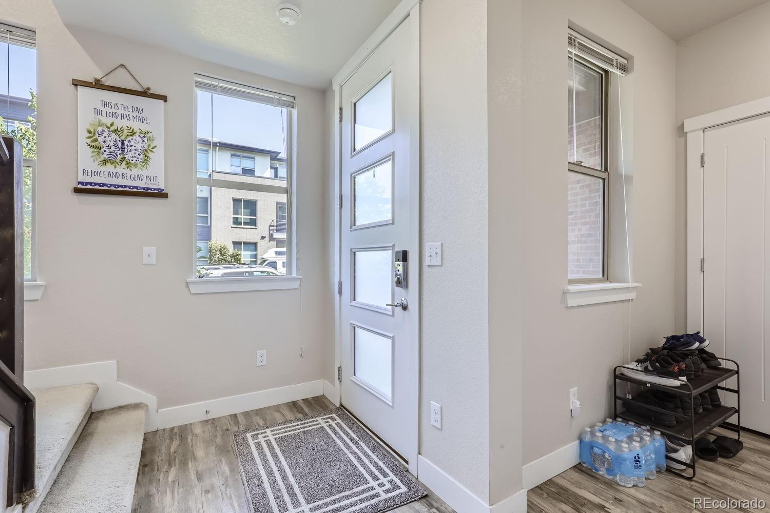 MLS Image #3 for 8612 e 47th avenue,denver, Colorado