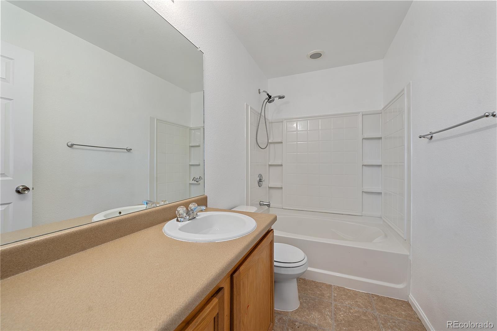 MLS Image #20 for 5561  killarney street,denver, Colorado