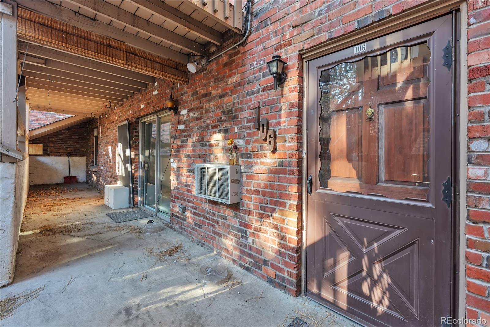 MLS Image #11 for 1525 s holly street,denver, Colorado