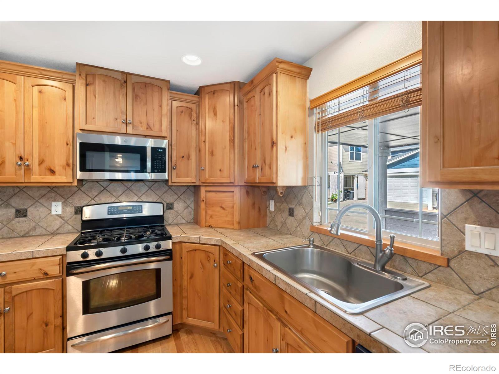 MLS Image #6 for 648  callisto drive,loveland, Colorado