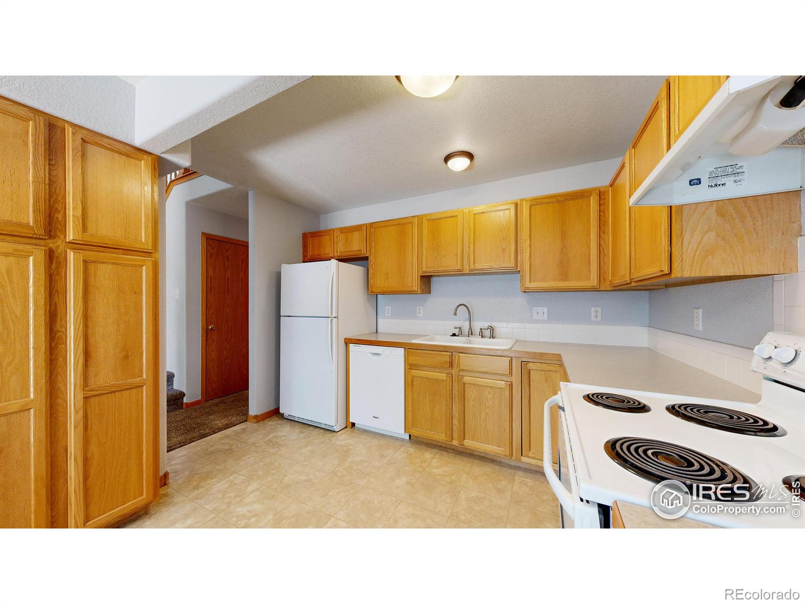 MLS Image #10 for 4590  teller place,loveland, Colorado