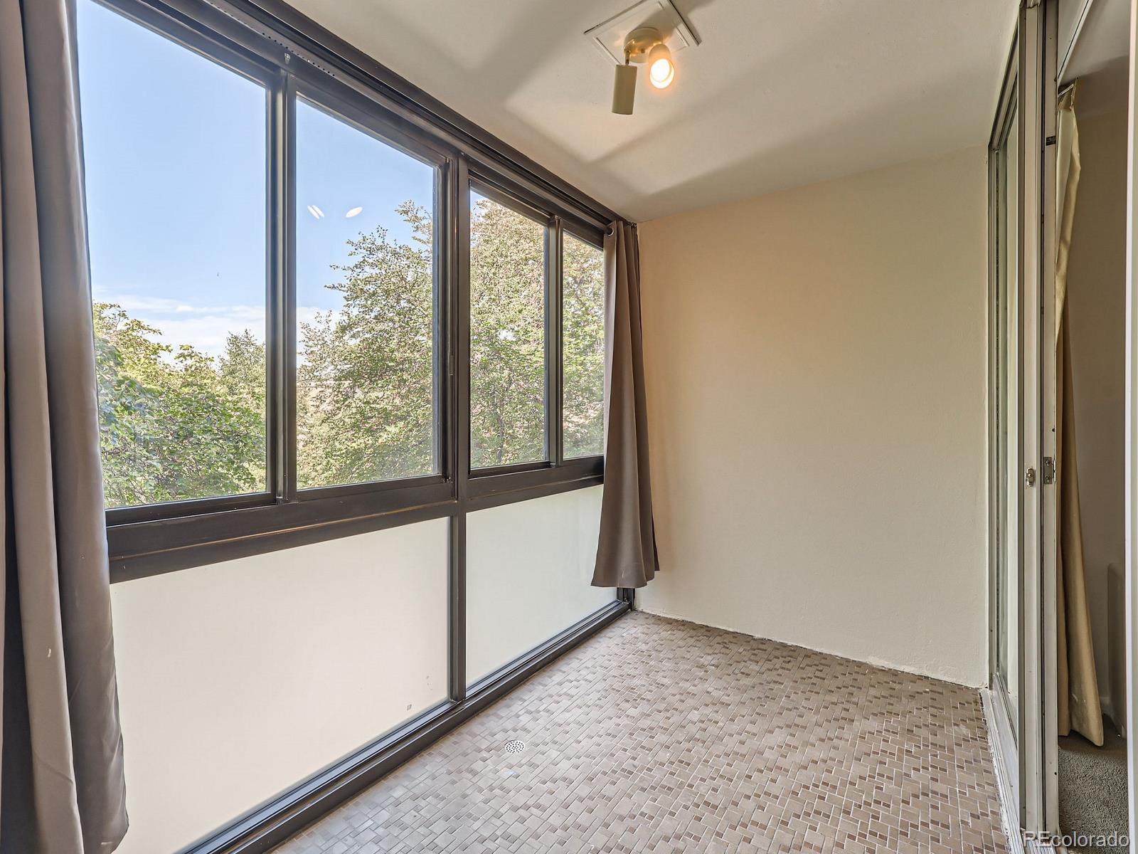 MLS Image #11 for 1050 n corona street 207,denver, Colorado