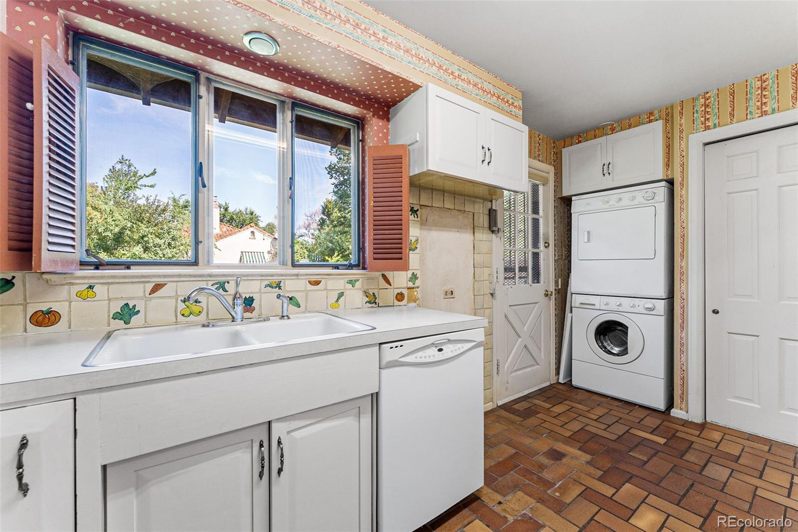 MLS Image #13 for 5601  montview boulevard,denver, Colorado