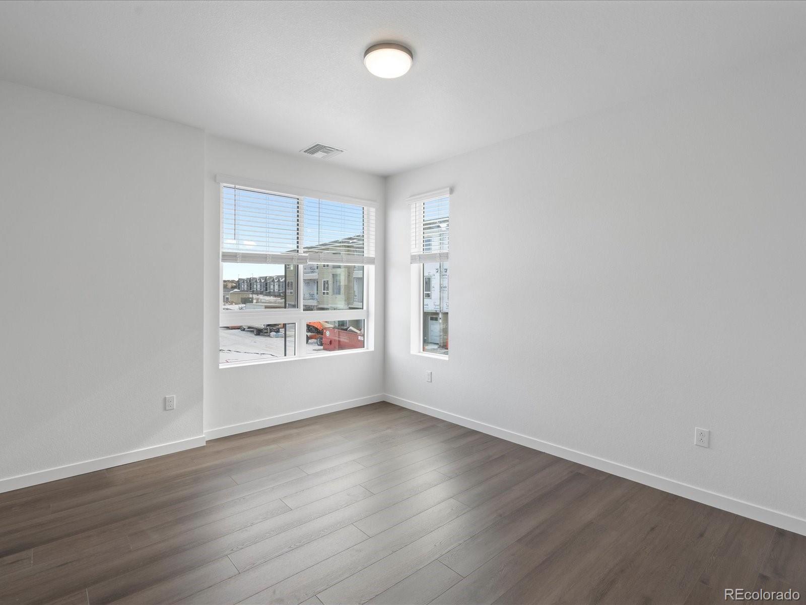 MLS Image #23 for 6153 n ceylon street,denver, Colorado