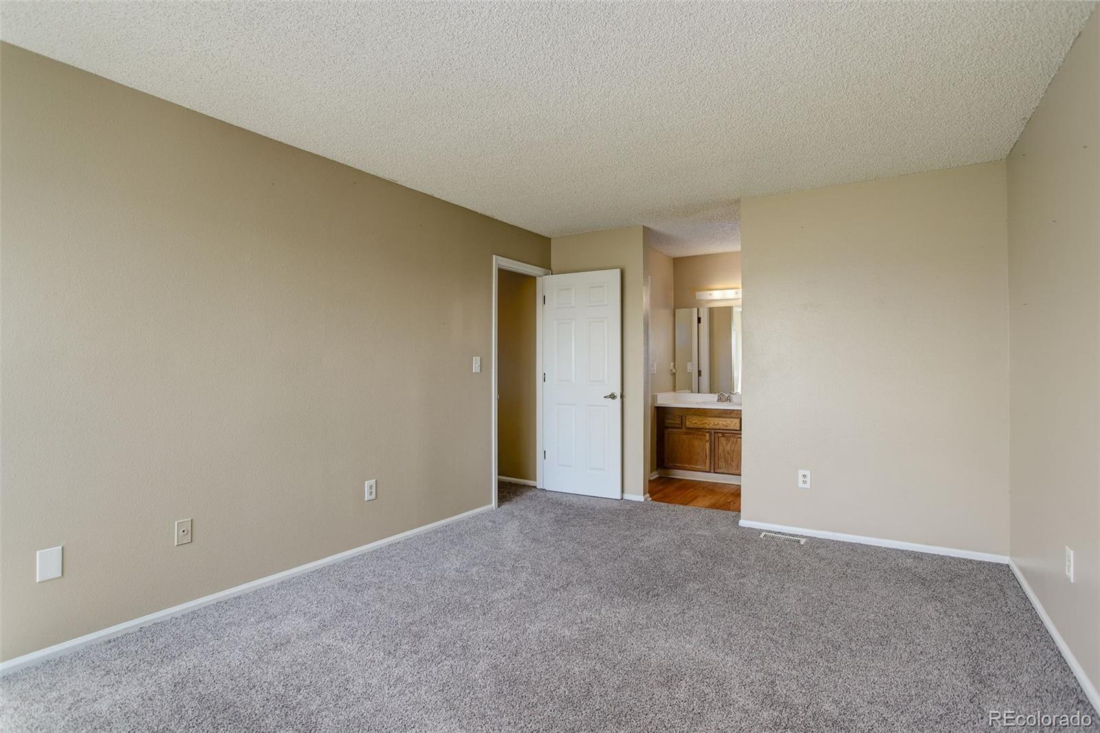 MLS Image #11 for 4371 s andes way,aurora, Colorado